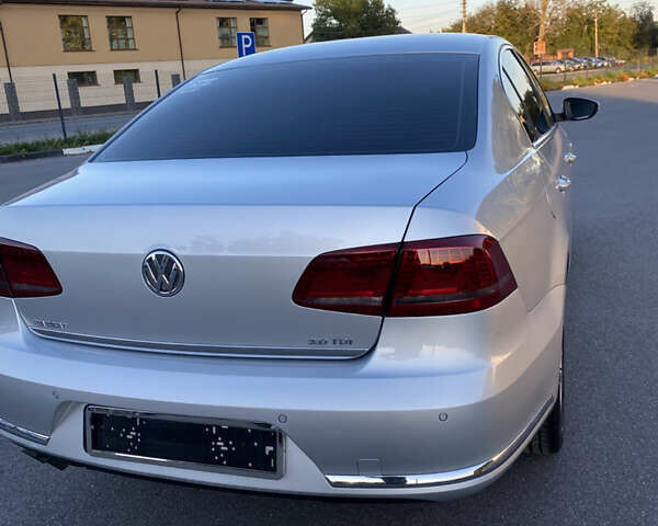 Серый Фольксваген Пассат, объемом двигателя 2 л и пробегом 180 тыс. км за 12500 $, фото 6 на Automoto.ua