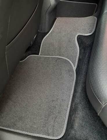 Серый Фольксваген Пассат, объемом двигателя 2.5 л и пробегом 219 тыс. км за 12000 $, фото 12 на Automoto.ua