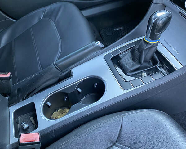 Сірий Фольксваген Пассат, об'ємом двигуна 2.5 л та пробігом 357 тис. км за 11500 $, фото 15 на Automoto.ua