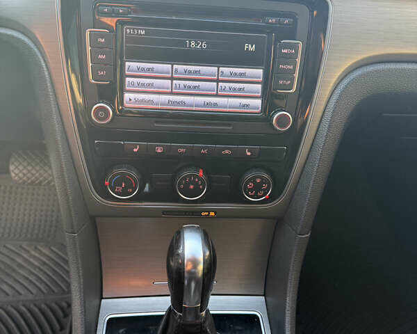 Сірий Фольксваген Пассат, об'ємом двигуна 2.5 л та пробігом 132 тис. км за 8200 $, фото 24 на Automoto.ua