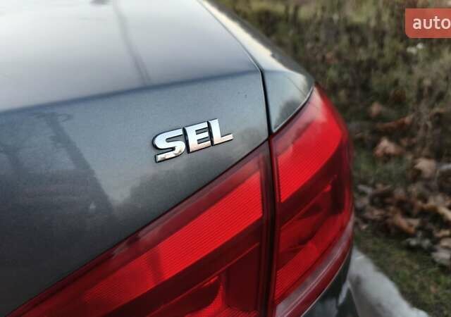 Серый Фольксваген Пассат, объемом двигателя 2.5 л и пробегом 207 тыс. км за 12500 $, фото 6 на Automoto.ua