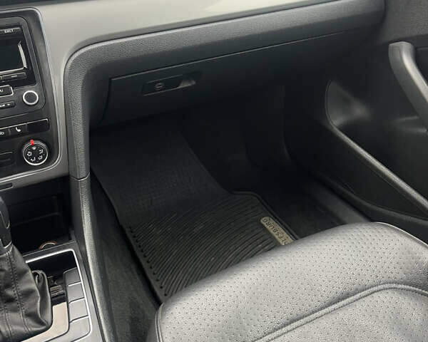 Сірий Фольксваген Пассат, об'ємом двигуна 1.8 л та пробігом 163 тис. км за 9499 $, фото 17 на Automoto.ua