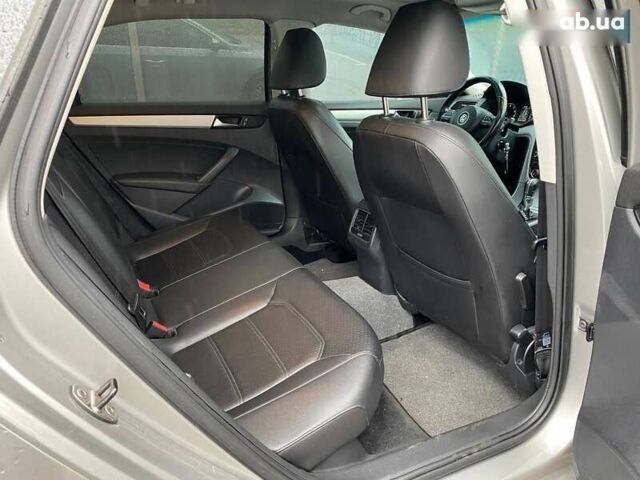 Сірий Фольксваген Пассат, об'ємом двигуна 2.5 л та пробігом 156 тис. км за 9500 $, фото 9 на Automoto.ua