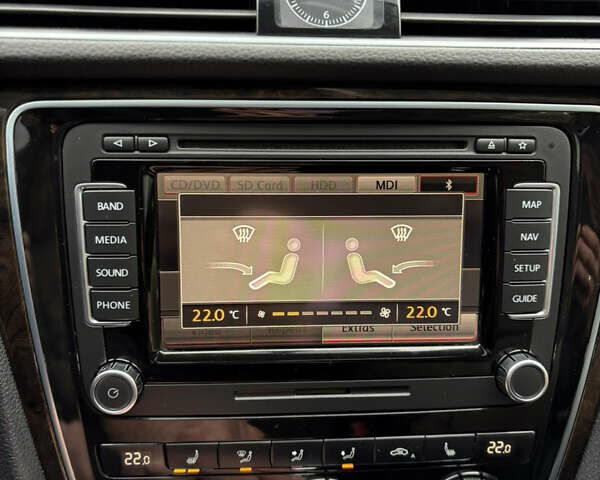 Сірий Фольксваген Пассат, об'ємом двигуна 2 л та пробігом 203 тис. км за 12500 $, фото 28 на Automoto.ua