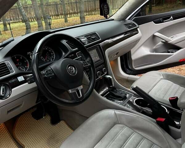 Сірий Фольксваген Пассат, об'ємом двигуна 1.97 л та пробігом 167 тис. км за 12300 $, фото 12 на Automoto.ua