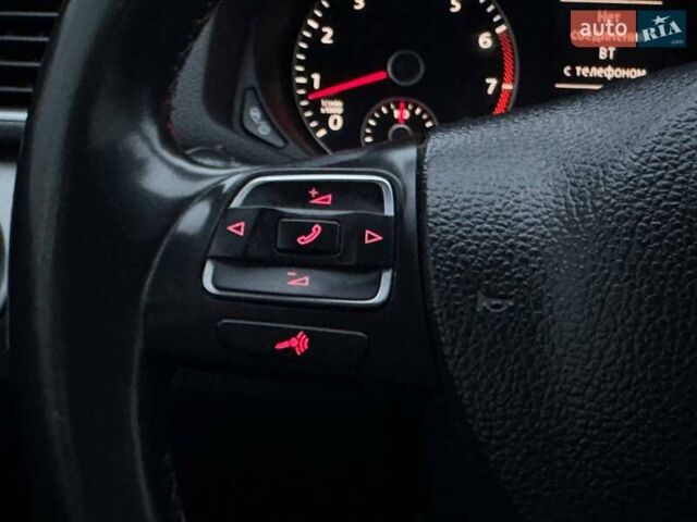 Серый Фольксваген Пассат, объемом двигателя 2.5 л и пробегом 236 тыс. км за 11800 $, фото 22 на Automoto.ua