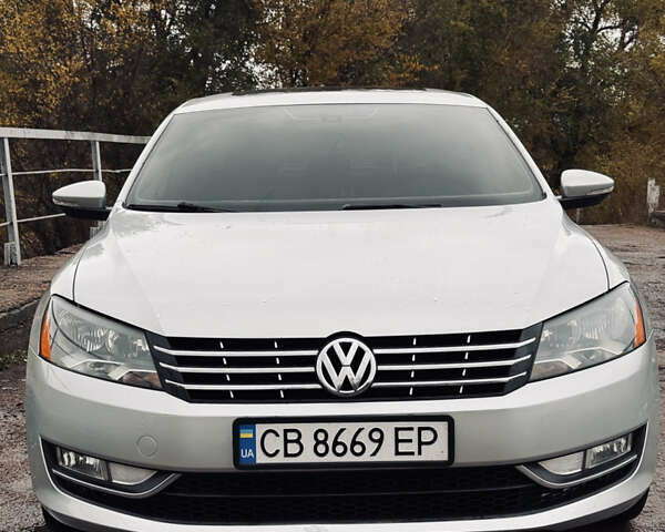 Фольксваген Пассат 2013 у Прилуках на Automoto.ua Сірий Фольксваген Пассат, об'ємом двигуна 2 л та пробігом 178 тис. км за 12500 $, фото 1 на Automoto.ua