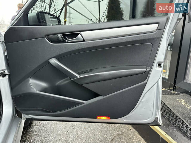 Серый Фольксваген Пассат, объемом двигателя 2.48 л и пробегом 187 тыс. км за 9800 $, фото 24 на Automoto.ua