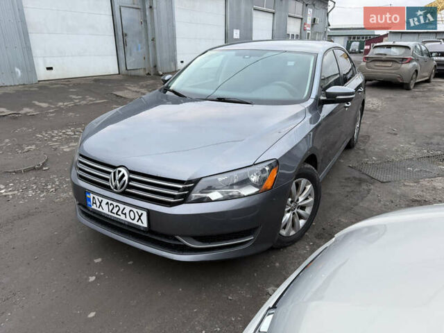 Серый Фольксваген Пассат, объемом двигателя 2.48 л и пробегом 250 тыс. км за 9499 $, фото 1 на Automoto.ua