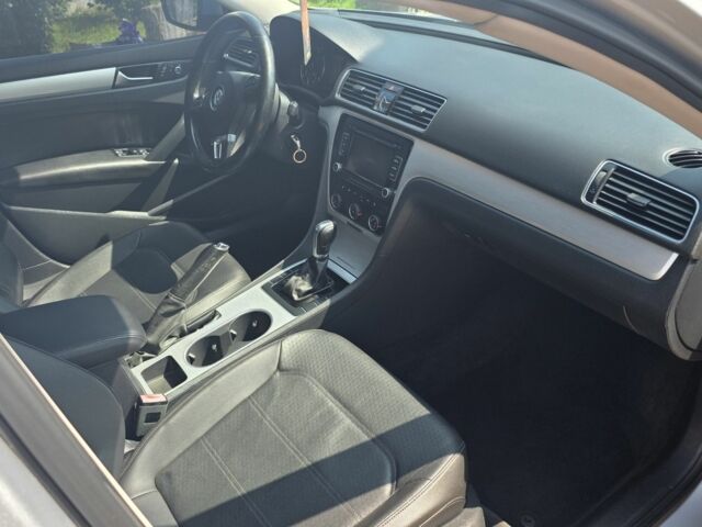 Серый Фольксваген Пассат, объемом двигателя 2 л и пробегом 230 тыс. км за 10990 $, фото 2 на Automoto.ua