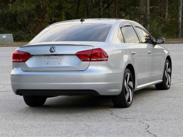 Серый Фольксваген Пассат, объемом двигателя 2 л и пробегом 84 тыс. км за 3200 $, фото 5 на Automoto.ua