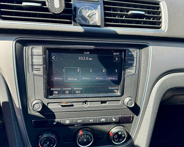 Серый Фольксваген Пассат, объемом двигателя 2.48 л и пробегом 187 тыс. км за 10300 $, фото 8 на Automoto.ua