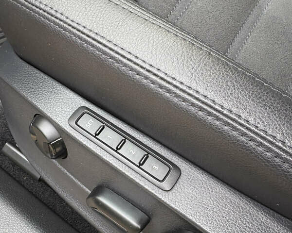 Сірий Фольксваген Пассат, об'ємом двигуна 2 л та пробігом 203 тис. км за 12500 $, фото 13 на Automoto.ua