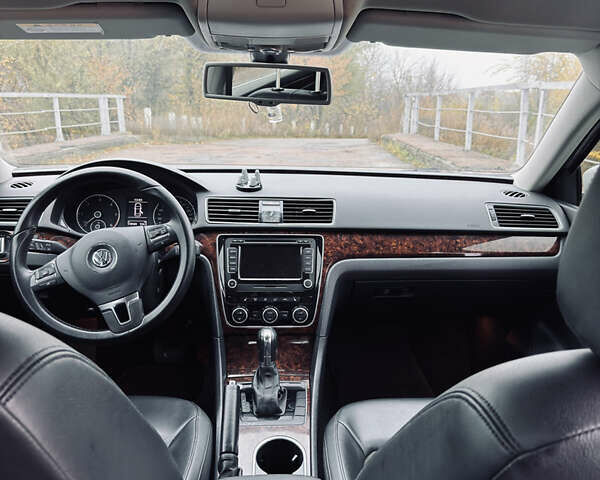 Фольксваген Пассат 2013 у Прилуках на Automoto.ua Сірий Фольксваген Пассат, об'ємом двигуна 2 л та пробігом 178 тис. км за 12500 $, фото 27 на Automoto.ua