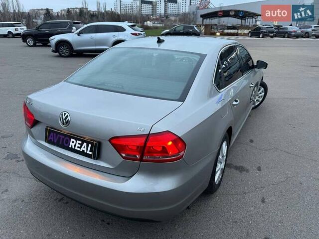 Серый Фольксваген Пассат, объемом двигателя 2.5 л и пробегом 236 тыс. км за 11800 $, фото 50 на Automoto.ua