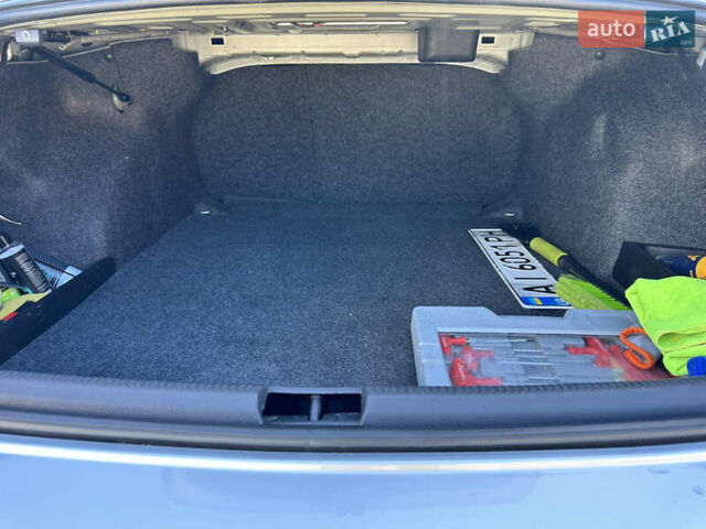 Серый Фольксваген Пассат, объемом двигателя 2 л и пробегом 160 тыс. км за 13700 $, фото 43 на Automoto.ua