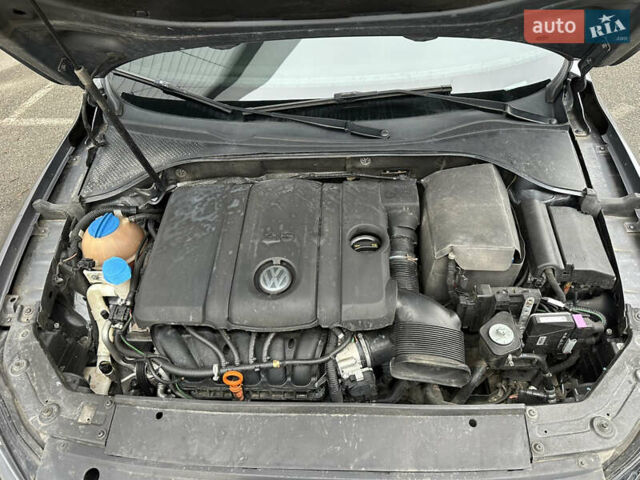 Сірий Фольксваген Пассат, об'ємом двигуна 2.5 л та пробігом 221 тис. км за 9800 $, фото 10 на Automoto.ua