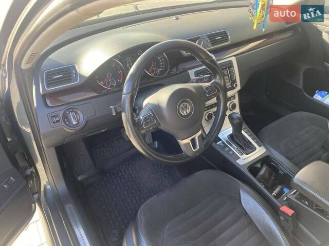 Фольксваген Пассат 2013 в Белой Церкве на Automoto.ua Серый Фольксваген Пассат, объемом двигателя 1.97 л и пробегом 230 тыс. км за 14600 $, фото 10 на Automoto.ua