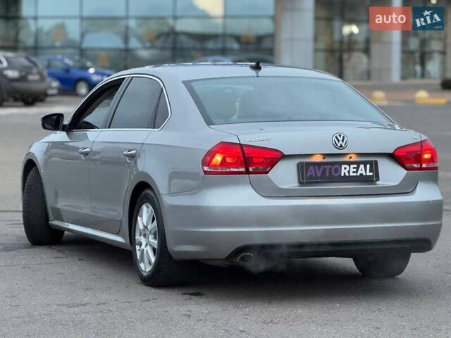Серый Фольксваген Пассат, объемом двигателя 2.5 л и пробегом 236 тыс. км за 11800 $, фото 44 на Automoto.ua