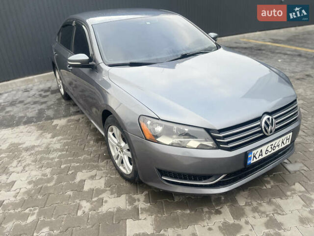 Серый Фольксваген Пассат, объемом двигателя 2.48 л и пробегом 209 тыс. км за 9100 $, фото 1 на Automoto.ua