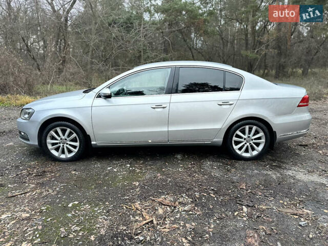 Сірий Фольксваген Пассат, об'ємом двигуна 1.8 л та пробігом 257 тис. км за 8999 $, фото 5 на Automoto.ua