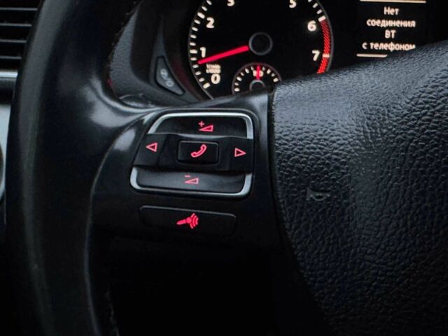 Сірий Фольксваген Пассат, об'ємом двигуна 2.5 л та пробігом 236 тис. км за 11800 $, фото 17 на Automoto.ua