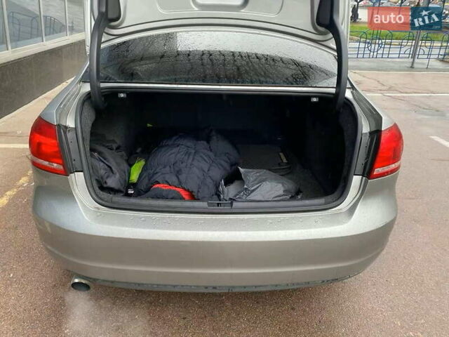 Сірий Фольксваген Пассат, об'ємом двигуна 2.5 л та пробігом 156 тис. км за 8999 $, фото 11 на Automoto.ua