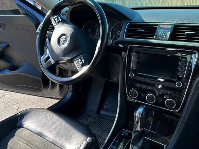 Серый Фольксваген Пассат, объемом двигателя 2 л и пробегом 150 тыс. км за 11902 $, фото 5 на Automoto.ua