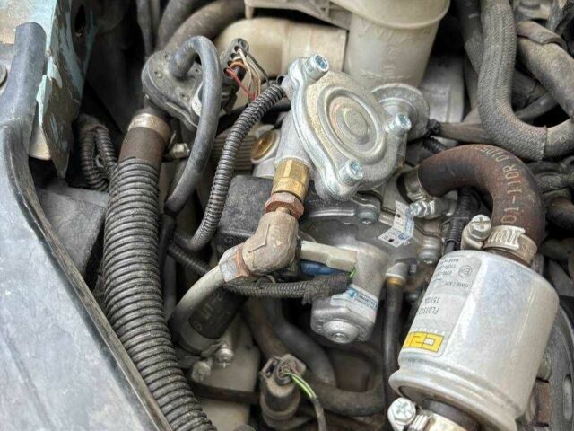 Фольксваген Пассат 2013 в Львове на Automoto.ua Серый Фольксваген Пассат, объемом двигателя 2.5 л и пробегом 255 тыс. км за 10100 $, фото 5 на Automoto.ua