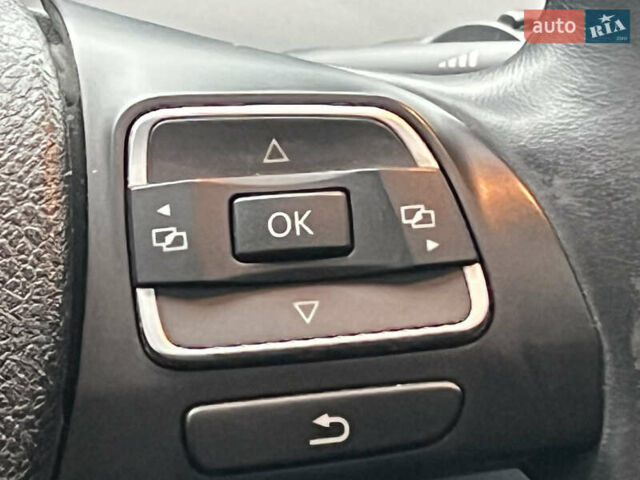 Сірий Фольксваген Пассат, об'ємом двигуна 1.97 л та пробігом 177 тис. км за 11800 $, фото 16 на Automoto.ua