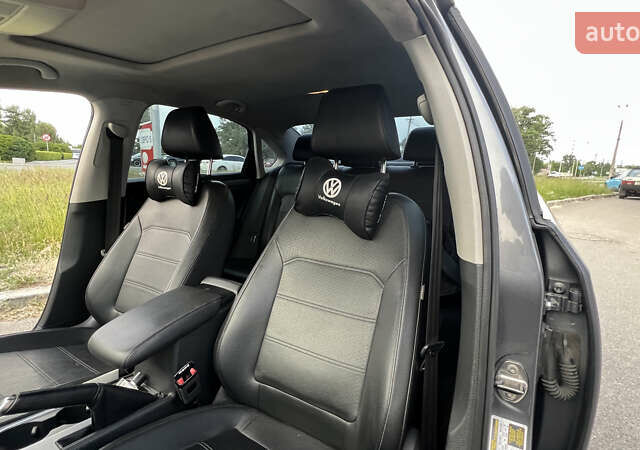 Сірий Фольксваген Пассат, об'ємом двигуна 1.8 л та пробігом 119 тис. км за 11500 $, фото 8 на Automoto.ua