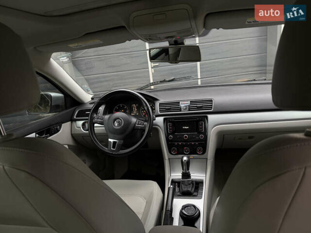 Сірий Фольксваген Пассат, об'ємом двигуна 2 л та пробігом 204 тис. км за 9800 $, фото 25 на Automoto.ua