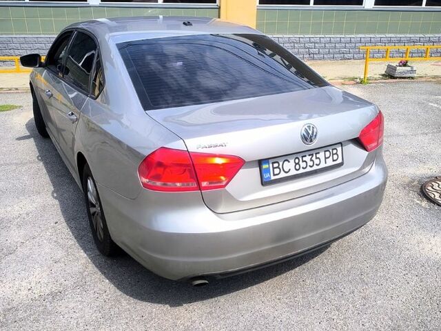 Серый Фольксваген Пассат, объемом двигателя 2.5 л и пробегом 190 тыс. км за 8000 $, фото 2 на Automoto.ua