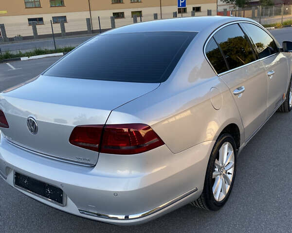 Серый Фольксваген Пассат, объемом двигателя 2 л и пробегом 180 тыс. км за 12500 $, фото 5 на Automoto.ua