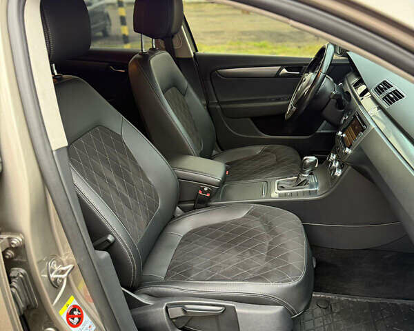 Серый Фольксваген Пассат, объемом двигателя 1.98 л и пробегом 215 тыс. км за 12900 $, фото 5 на Automoto.ua