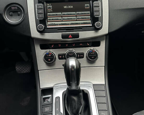 Сірий Фольксваген Пассат, об'ємом двигуна 1.8 л та пробігом 257 тис. км за 8999 $, фото 39 на Automoto.ua