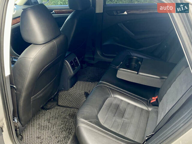 Сірий Фольксваген Пассат, об'ємом двигуна 2 л та пробігом 237 тис. км за 13000 $, фото 10 на Automoto.ua