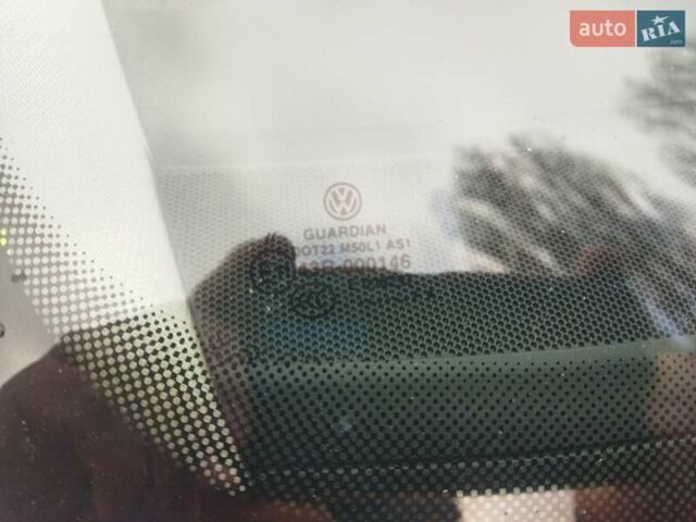 Серый Фольксваген Пассат, объемом двигателя 2.5 л и пробегом 286 тыс. км за 8999 $, фото 20 на Automoto.ua