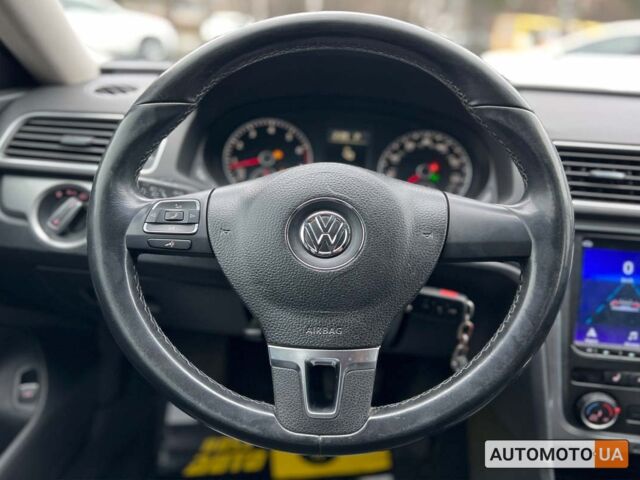 Серый Фольксваген Пассат, объемом двигателя 1.8 л и пробегом 165 тыс. км за 10500 $, фото 13 на Automoto.ua