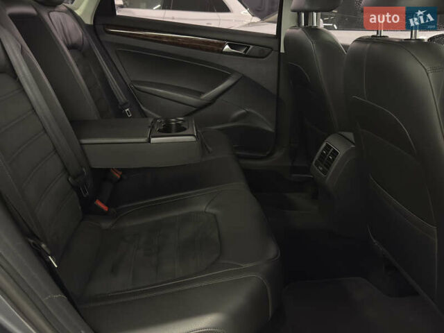 Серый Фольксваген Пассат, объемом двигателя 1.97 л и пробегом 161 тыс. км за 14999 $, фото 26 на Automoto.ua