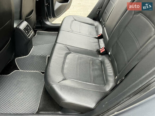 Сірий Фольксваген Пассат, об'ємом двигуна 2.5 л та пробігом 210 тис. км за 9700 $, фото 51 на Automoto.ua