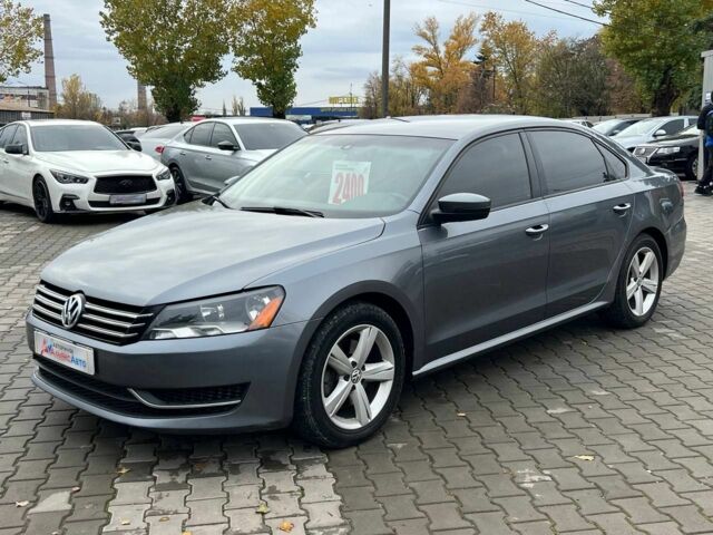 Фольксваген Пассат 2013 в Кривом Роге на Automoto.ua Серый Фольксваген Пассат, объемом двигателя 2.5 л и пробегом 185 тыс. км за 9400 $, фото 2 на Automoto.ua
