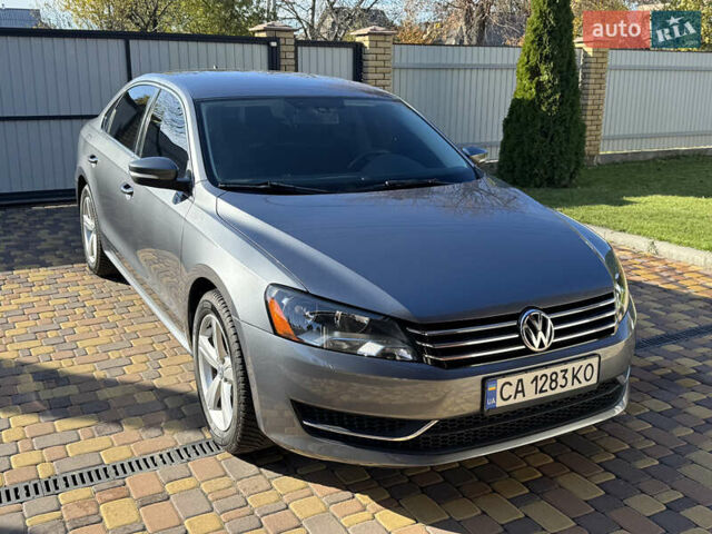 Фольксваген Пассат 2013 в Корсунь-Шевченковском на Automoto.ua Серый Фольксваген Пассат, объемом двигателя 2.5 л и пробегом 156 тыс. км за 10900 $, фото 9 на Automoto.ua