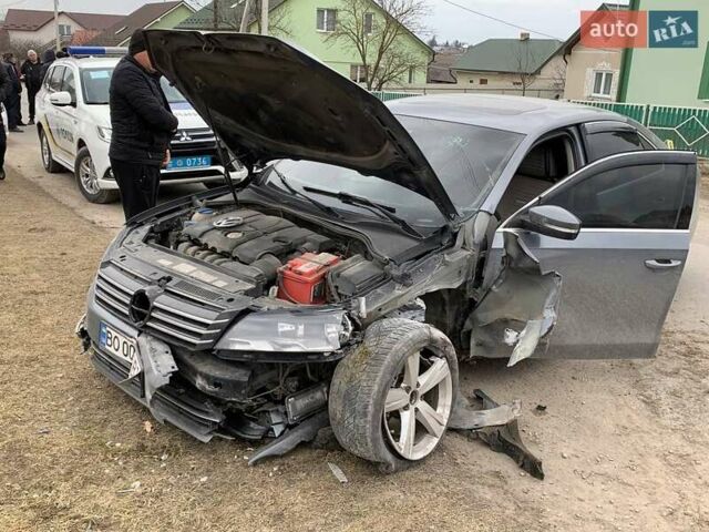 Серый Фольксваген Пассат, объемом двигателя 2.5 л и пробегом 210 тыс. км за 4200 $, фото 16 на Automoto.ua