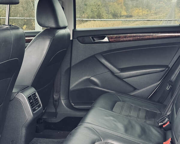 Фольксваген Пассат 2013 у Прилуках на Automoto.ua Сірий Фольксваген Пассат, об'ємом двигуна 2 л та пробігом 178 тис. км за 12500 $, фото 36 на Automoto.ua