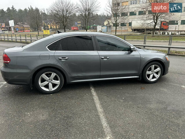 Сірий Фольксваген Пассат, об'ємом двигуна 2.5 л та пробігом 221 тис. км за 9800 $, фото 6 на Automoto.ua