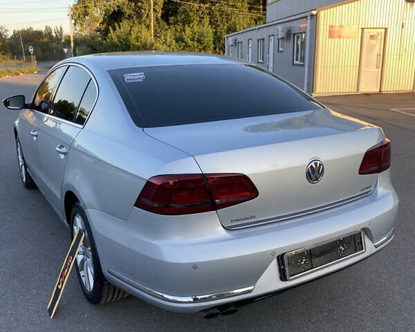 Серый Фольксваген Пассат, объемом двигателя 2 л и пробегом 180 тыс. км за 12500 $, фото 4 на Automoto.ua