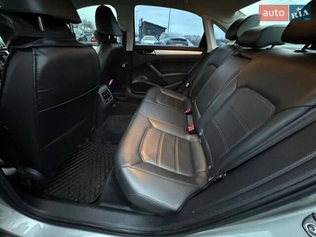 Серый Фольксваген Пассат, объемом двигателя 2.5 л и пробегом 236 тыс. км за 11800 $, фото 34 на Automoto.ua