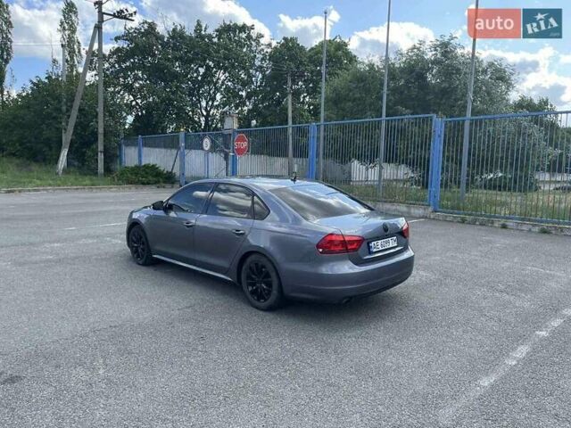 Серый Фольксваген Пассат, объемом двигателя 2.48 л и пробегом 165 тыс. км за 10700 $, фото 6 на Automoto.ua