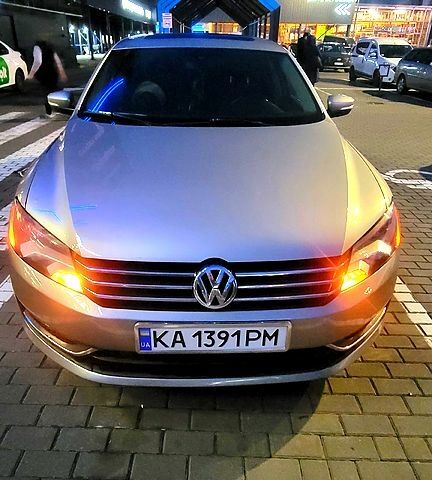 Сірий Фольксваген Пассат, об'ємом двигуна 2.5 л та пробігом 0 тис. км за 10500 $, фото 7 на Automoto.ua